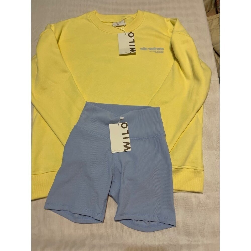 Wilo Wellness XS Sweatshirt & Shorts Activewear Set In Yellow & Light Blue